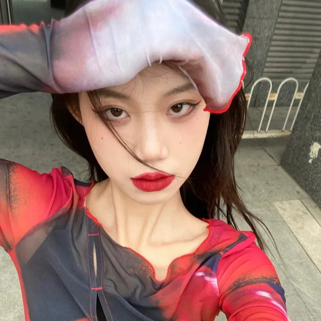 双面娘亲飒英姿